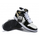 Zapatillas NK Air Jordan 1 Negras & Blancas Brillantes